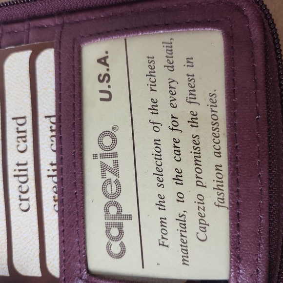 Capezio 1887 Burgundy Zip Around Wallet - Picture 4 of 6